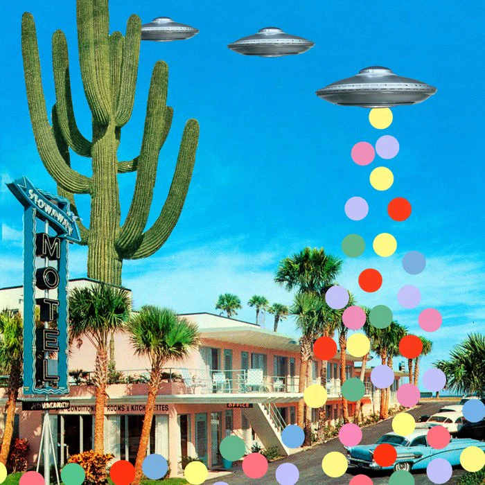 UFO on Holidays (Alien confetti)
